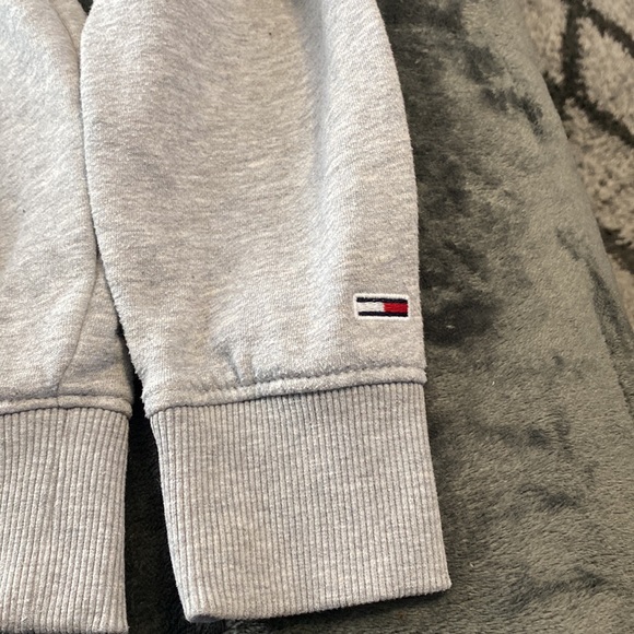 Tommy Hilfiger hoodie/ pullover sweatshirt - Picture 2 of 4
